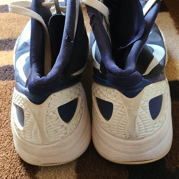 Accessories - Picture 3 of 3